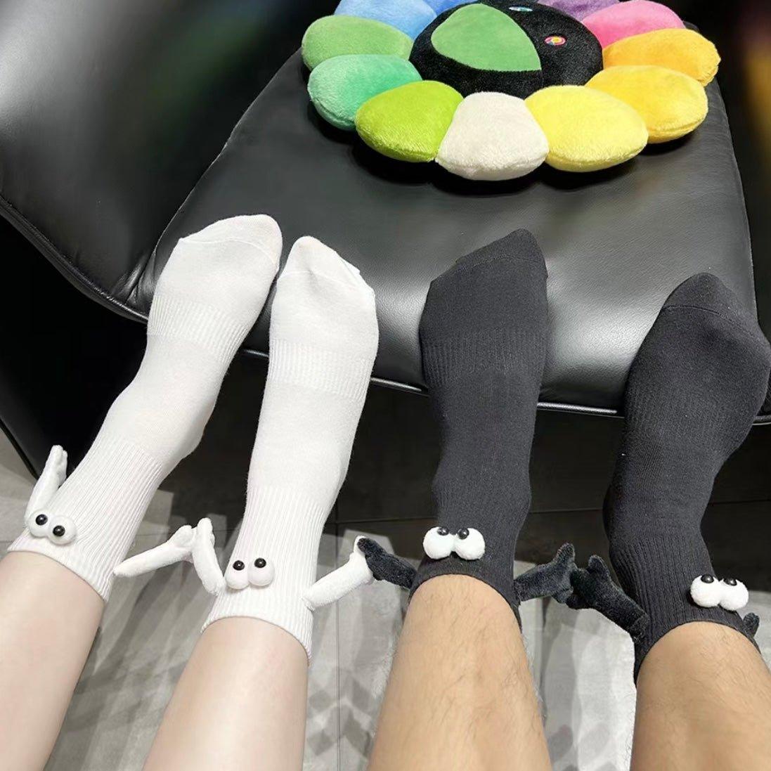 Couple Cute Holding Hands Socks - Steppaws